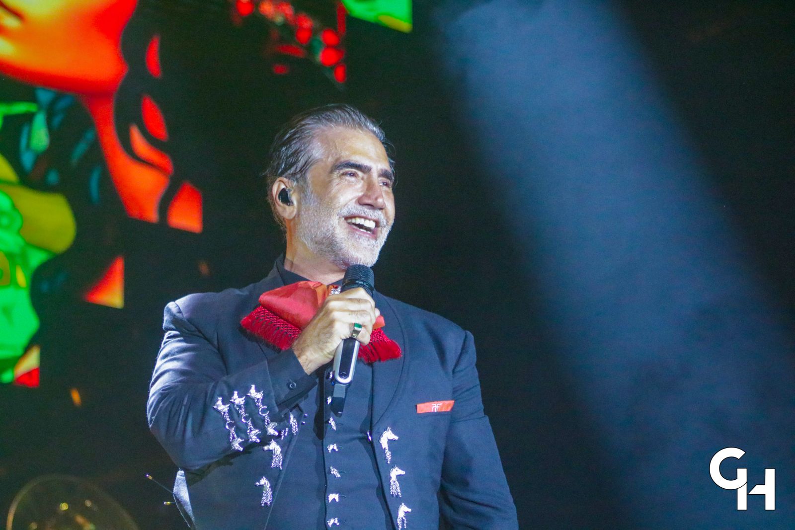 Alejandro Fernández Encanta A Costa Rica Con Una Noche Llena De Éxitos